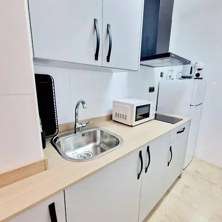 Estudio A 4 Min Andando De La Playa - Apartment Benalmadena